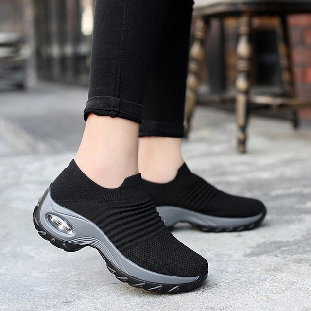 2019 Spring Women Sneakers Shoes Flat Slip on Platform Sneakers for Women Black Breathable Mesh Sock Sneakers Shoes