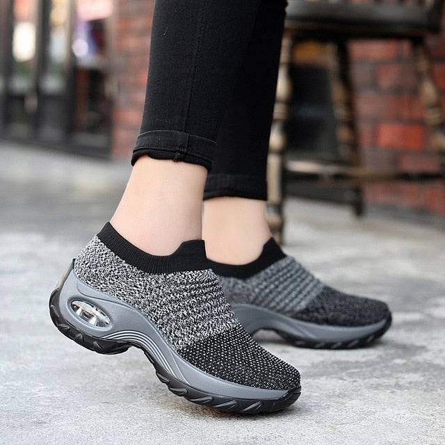 2019 Spring Women Sneakers Shoes Flat Slip on Platform Sneakers for Women Black Breathable Mesh Sock Sneakers Shoes