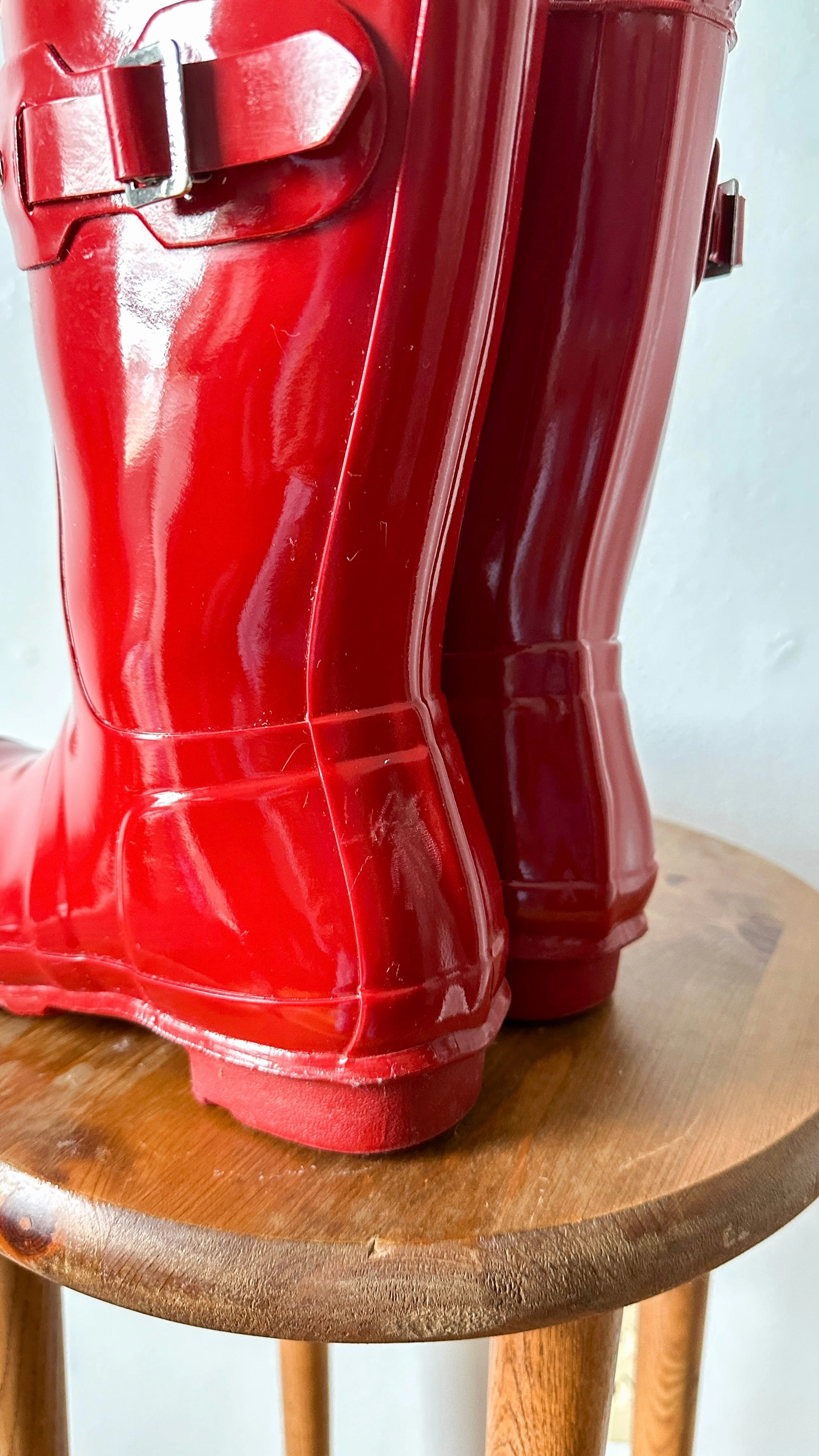 Adidas Shoes Swift Run Hunter Cherry Red Gloss Short Original Waterproof Rain Boots (US 9)