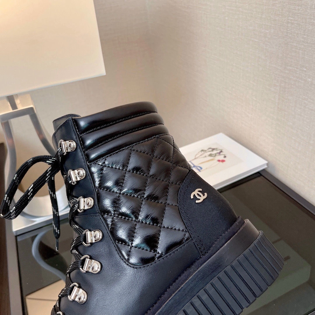 SE732  Size 4-9 Average Adidas Shoe Price