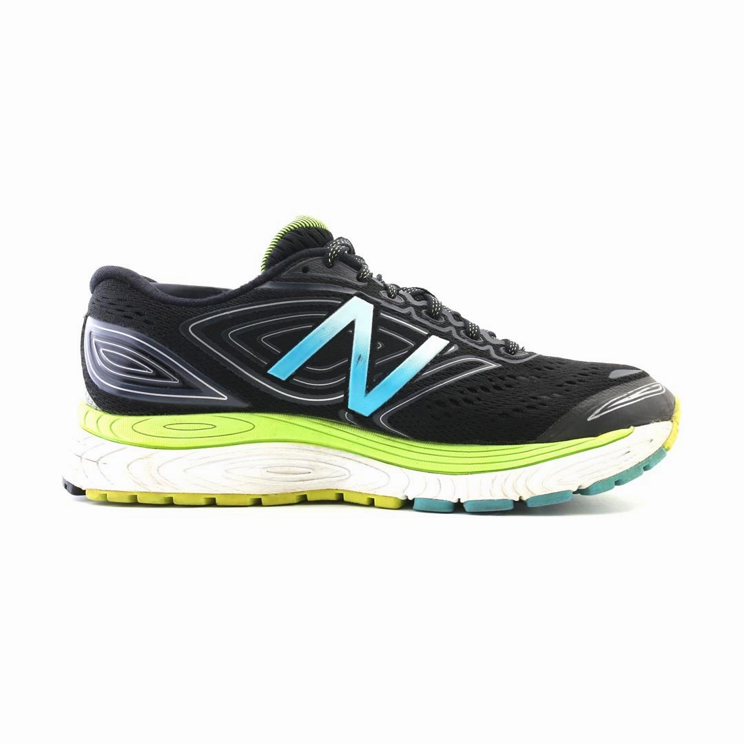 NEW BALANCE  880V7 On Running Cloudaway Shoes