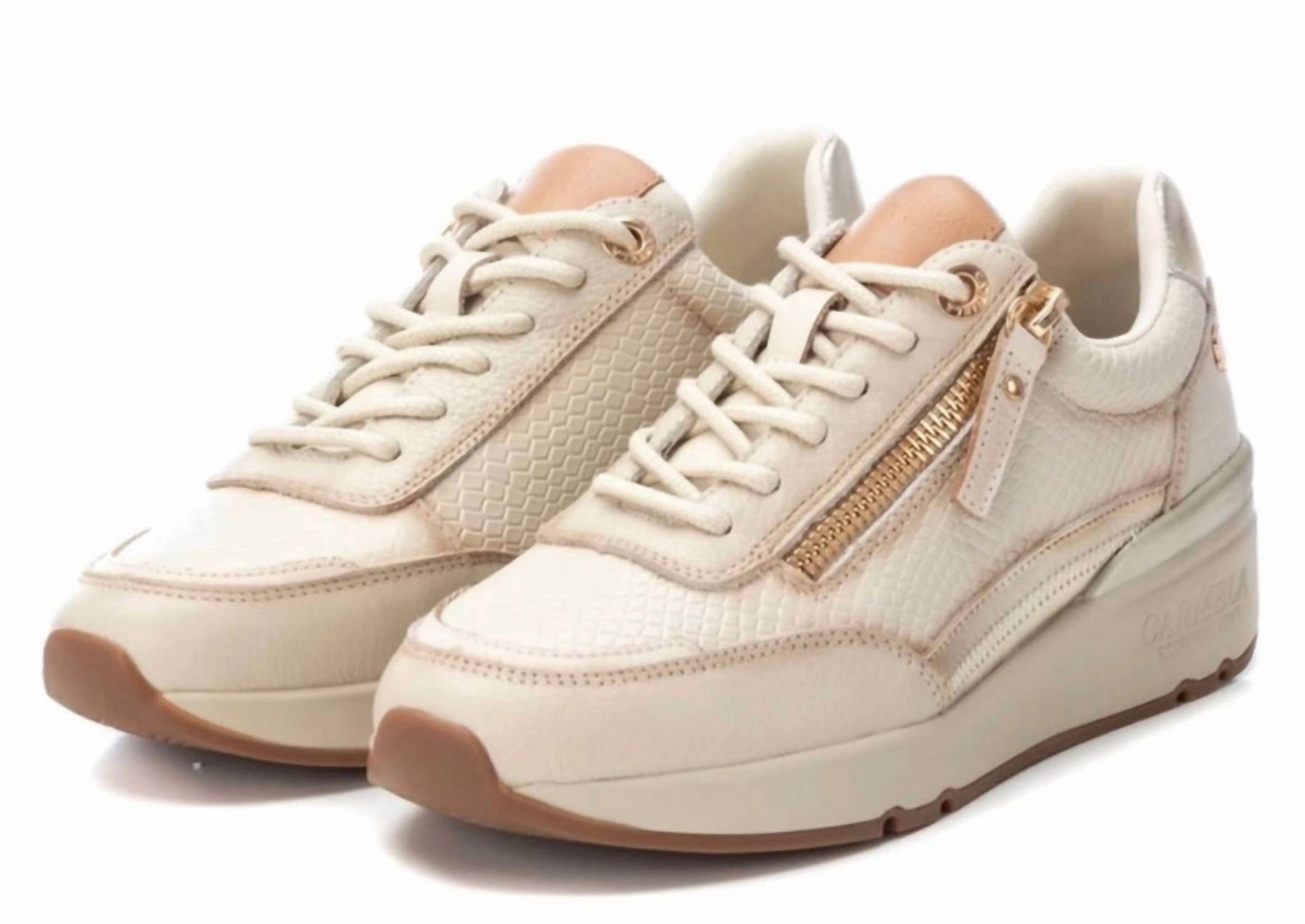 Wearing Sneakers Without Socks Xti - Carmela Collection Casual Sneakers