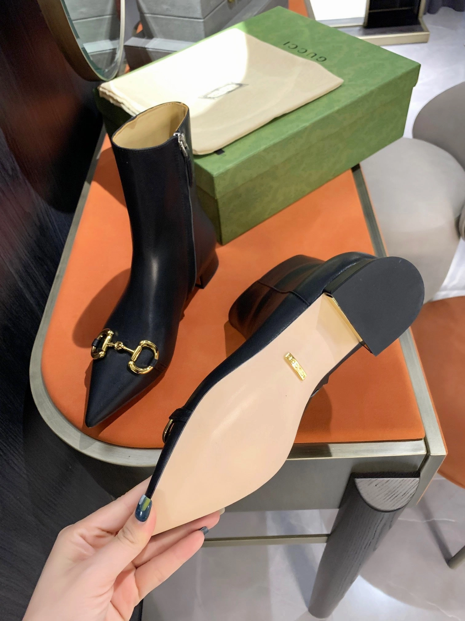 SE730  Size 4-10  Heels:2.4cm Material: Cowhide  Lining: Sheep skin Sole: Italian leather Adidas Samba Indoor Soccer Shoes