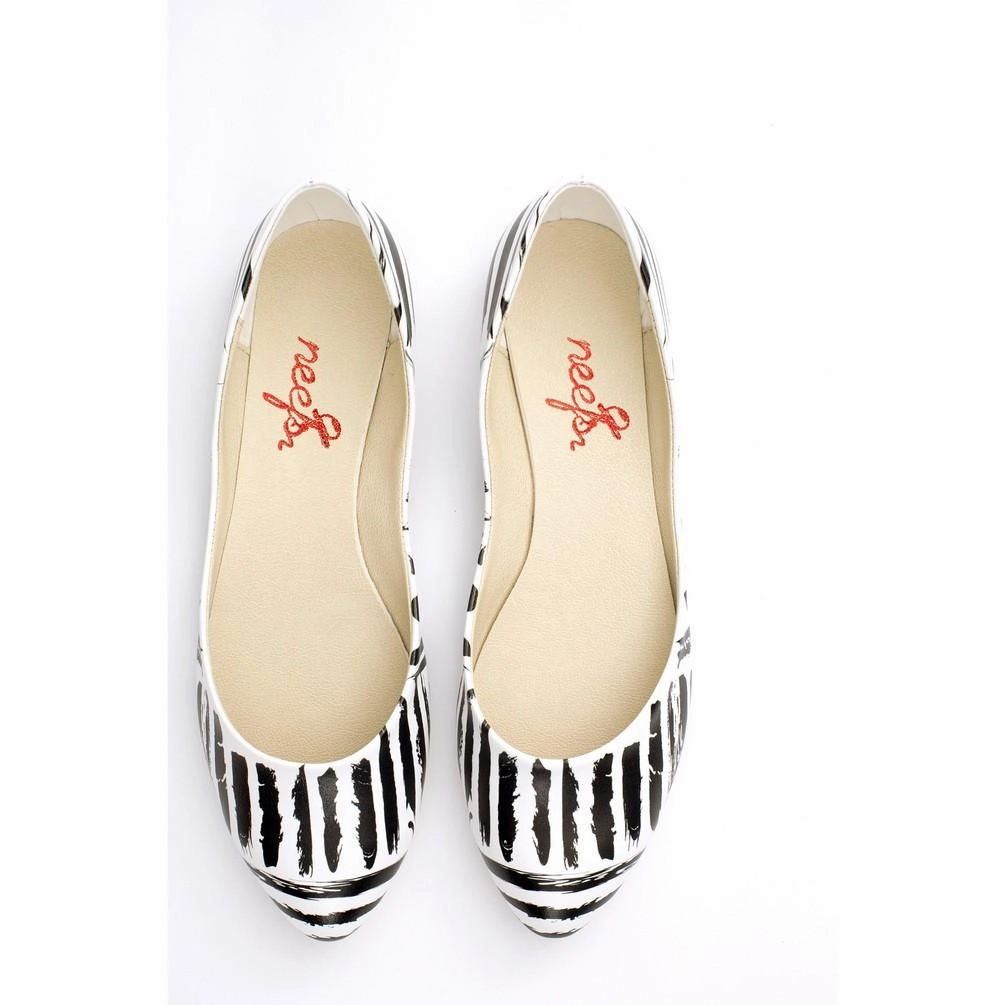 Pool Ready Black and White Ballerinas Shoes NSS351