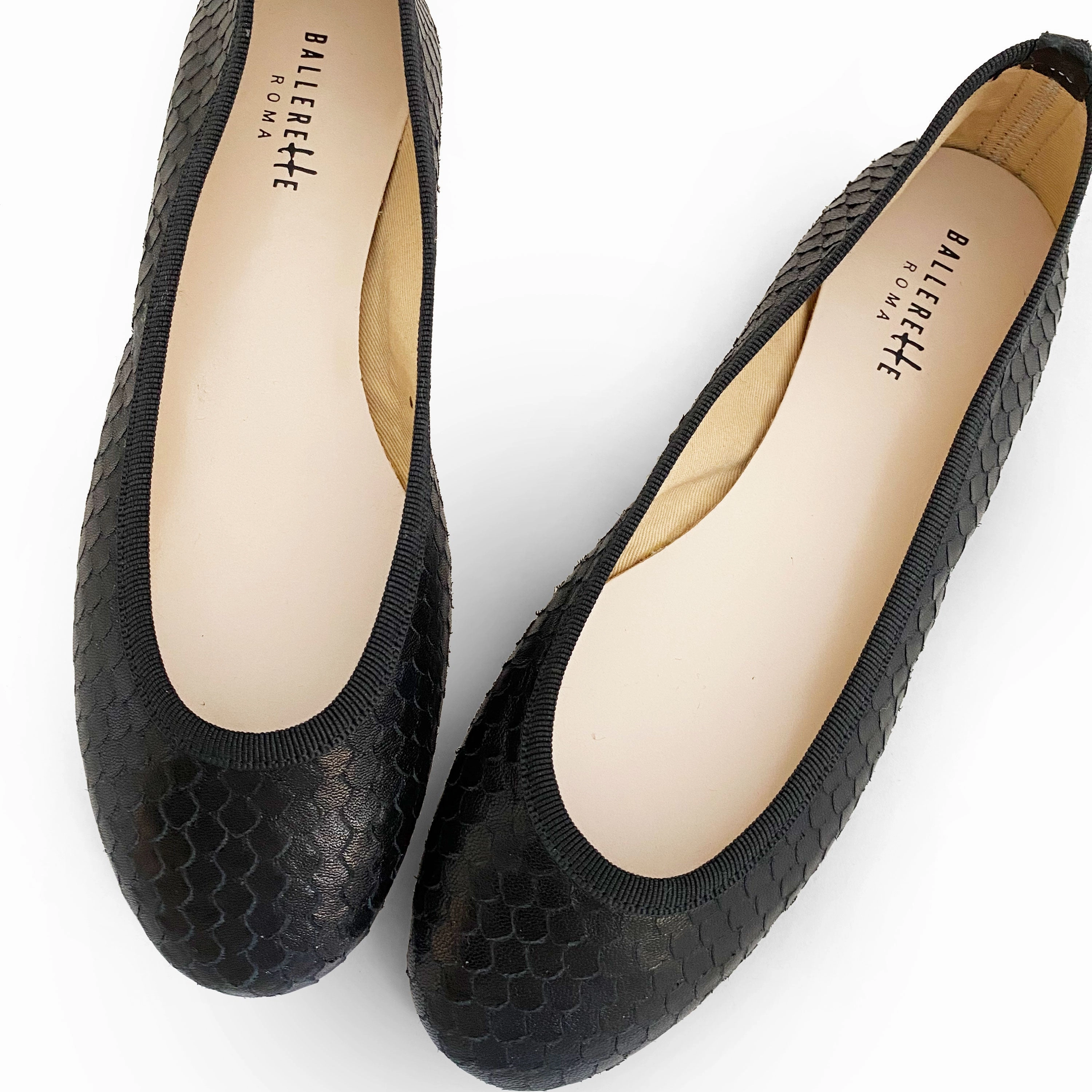 Flat Waxed Dress Shoe Laces Black leather ballet flats cobra-skin effect