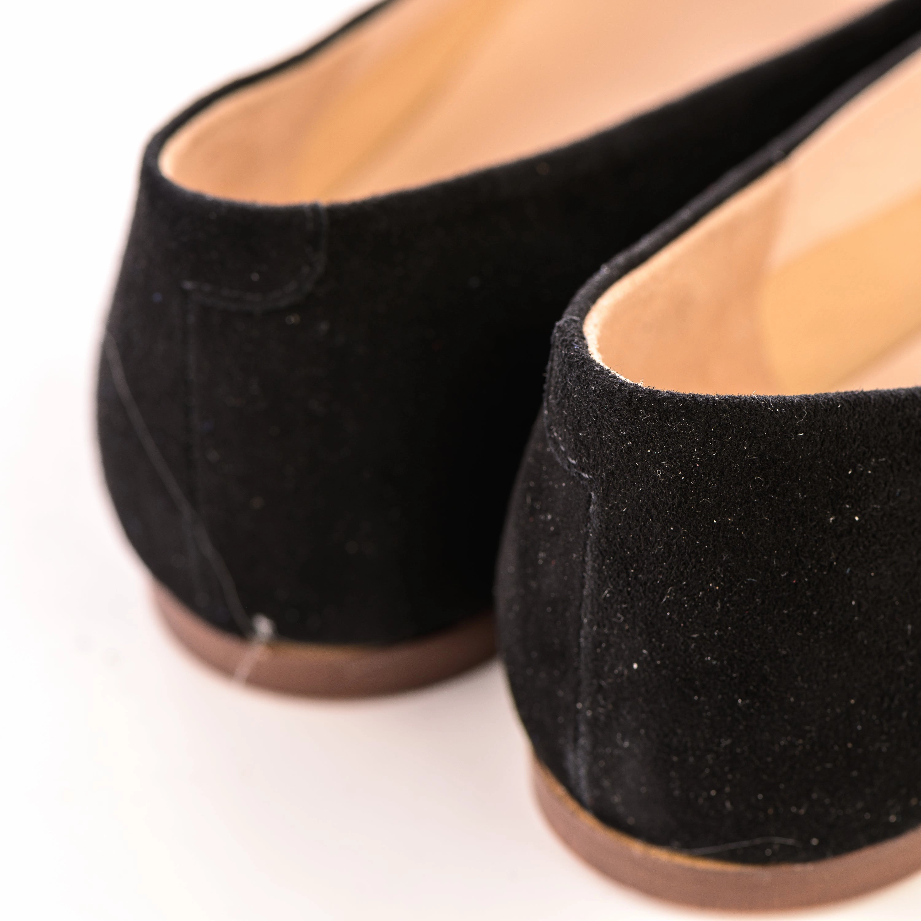 Trotters Dress Shoes Black suede moccasins with tassels