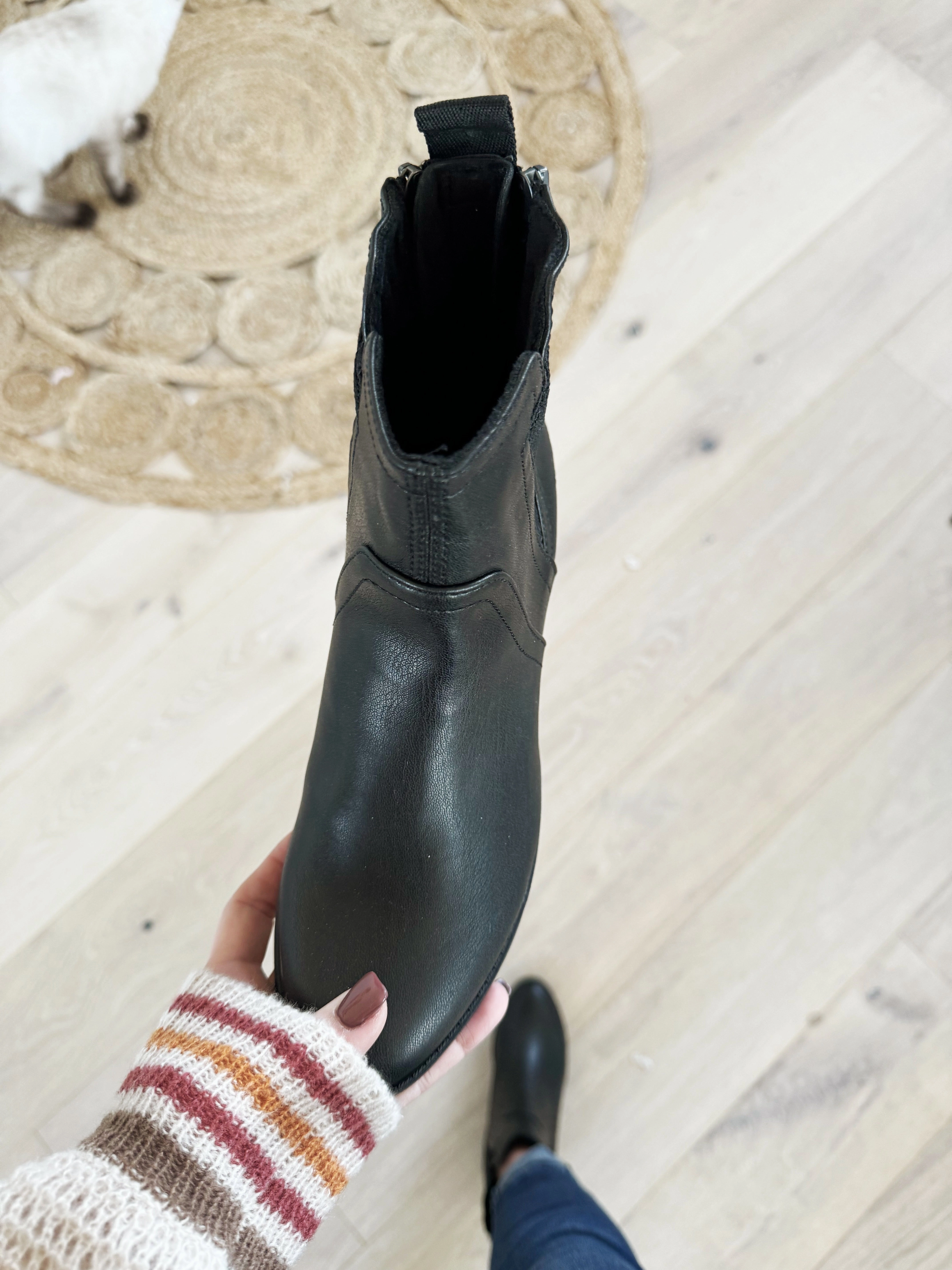 Blowfish Beam Boots in Black Basketball Shoe Adidas