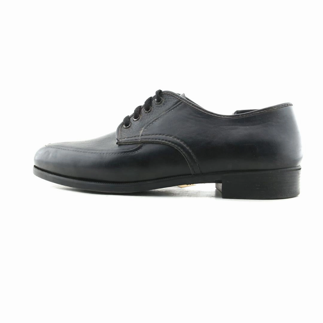 BOND STREET . Dresses To Wear With Tennis Shoes