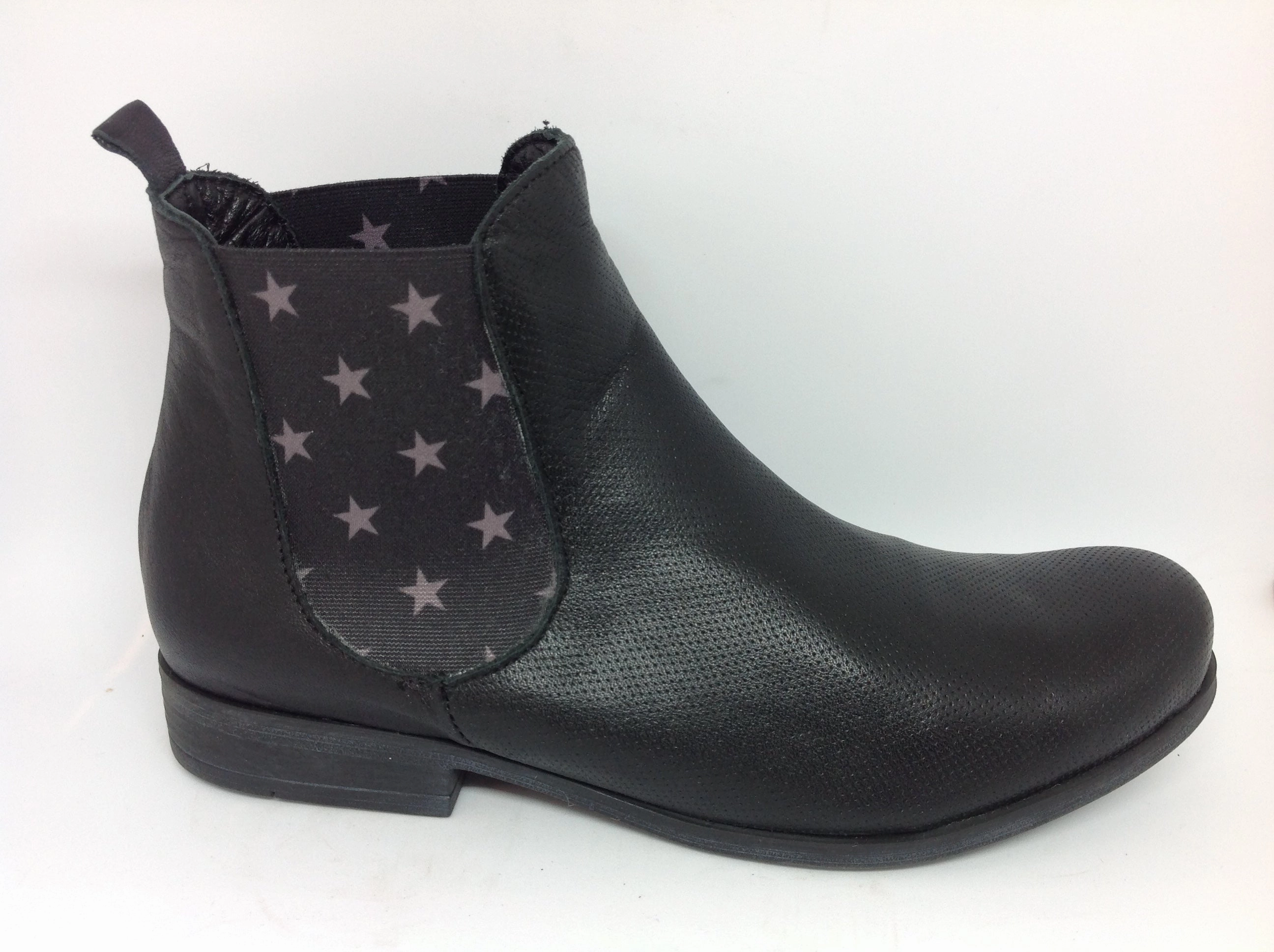 Work Terrain Subtle design Bueno Cougar Leather boot  ~ Taupe ~ Navy ~ Black