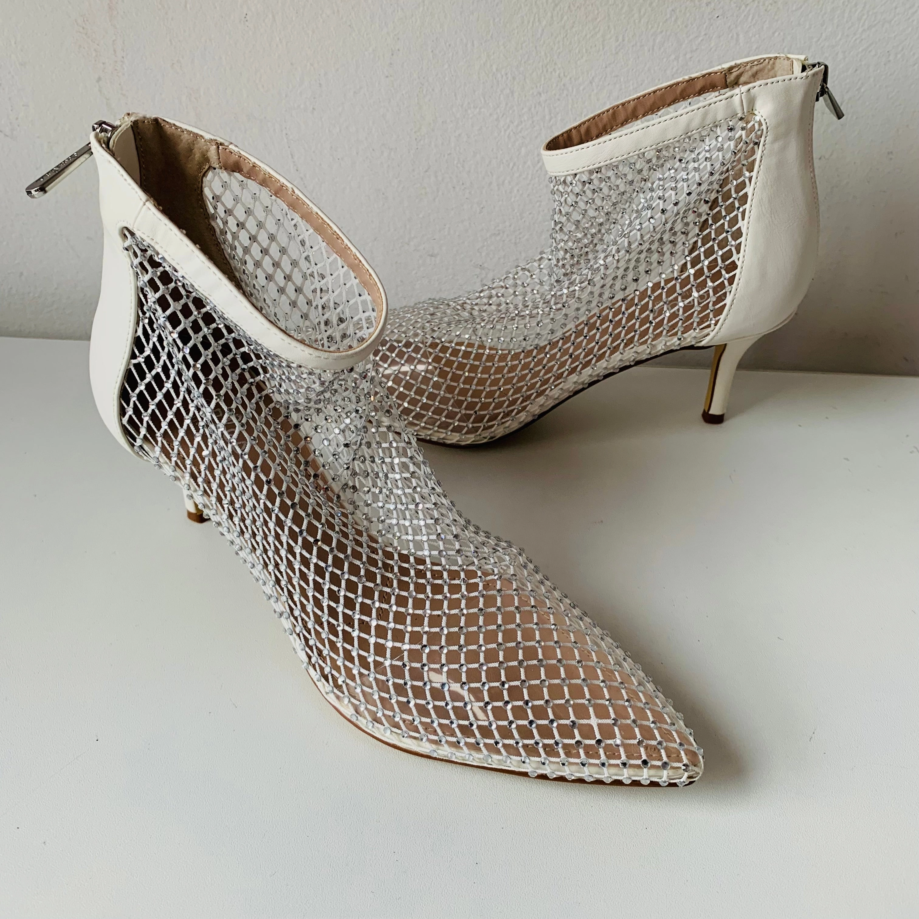 Adidas Harden Volume 8 Basketball Shoes Charles by Charles David Afterhours White Mesh Bootie Size 7 New