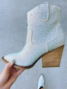 Very G Make A Statement Boots Adidas Climbing Shoes