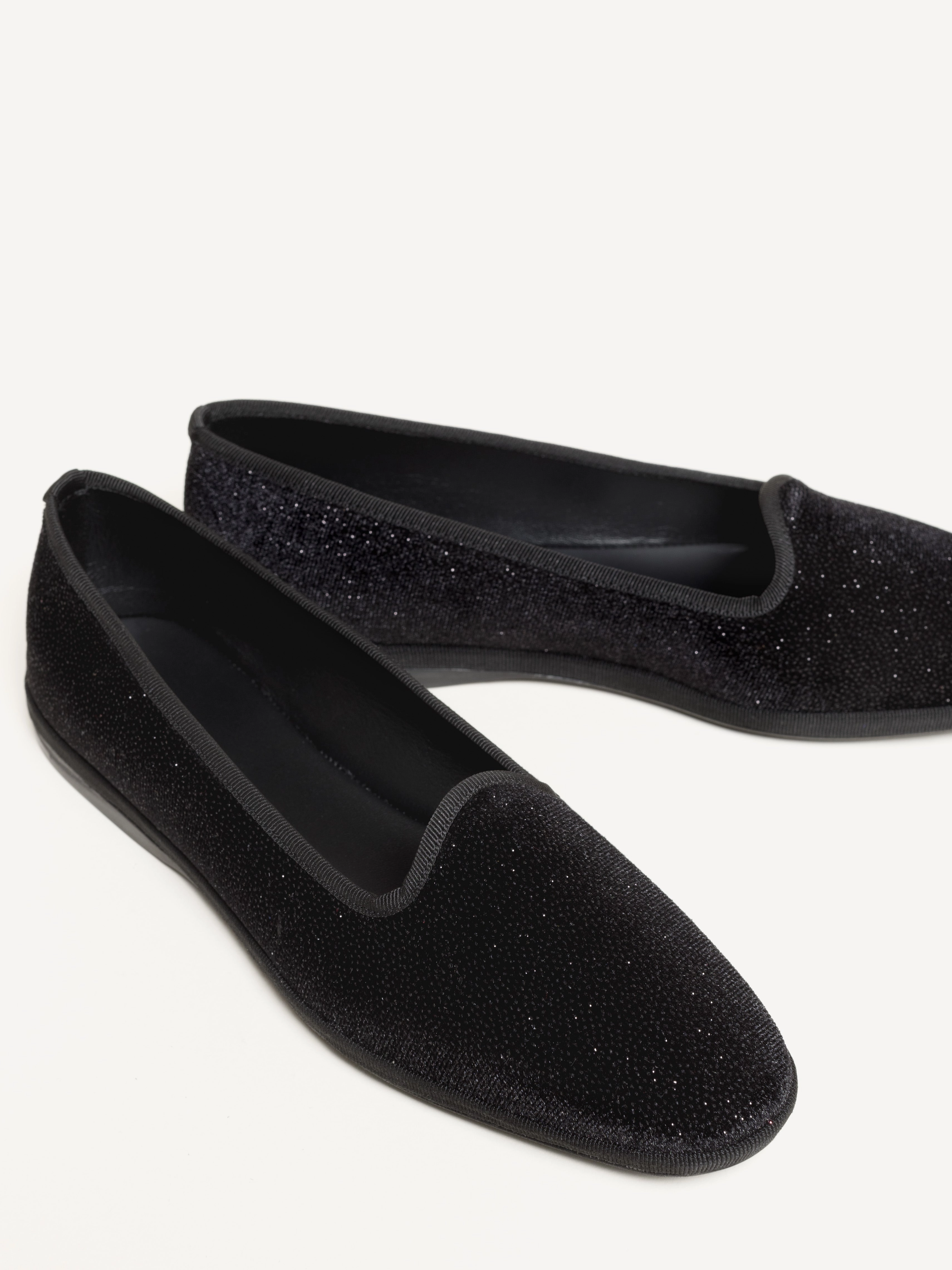 The Piera Flat Tennis Shoes