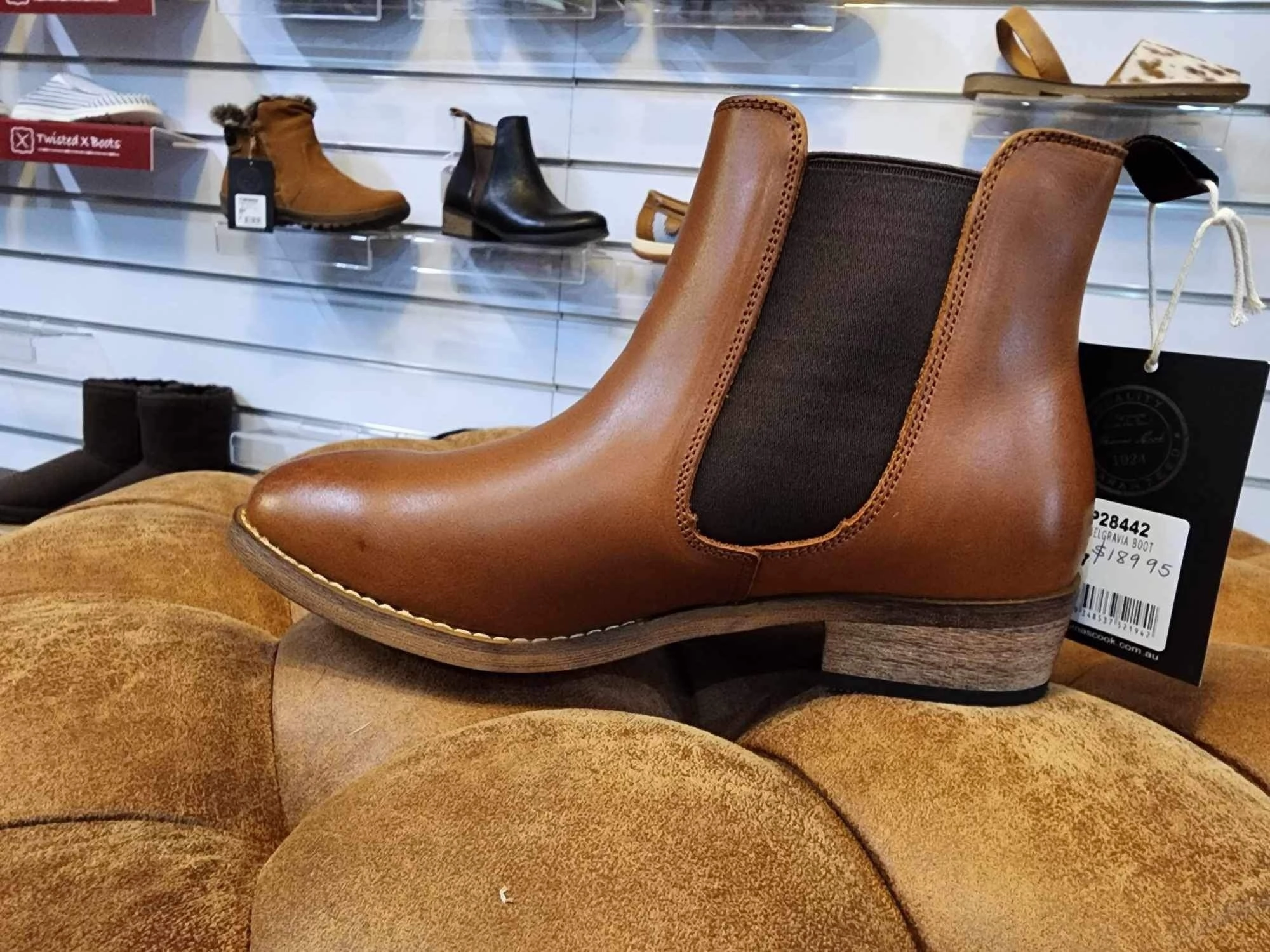 Women's Belgravia Boot Adidas The Road Shoes