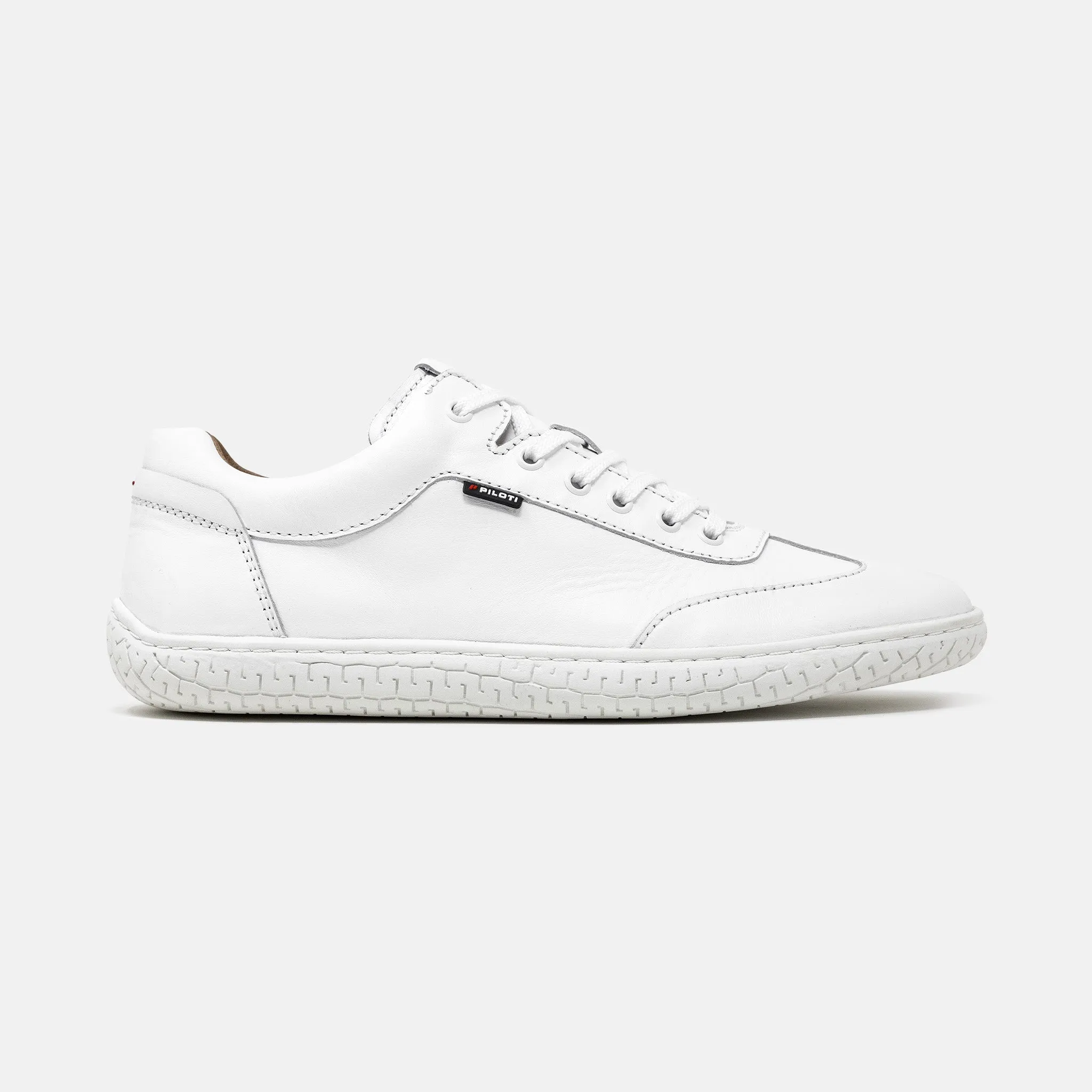 Easy Wear Celebrity Vibe Shift - White