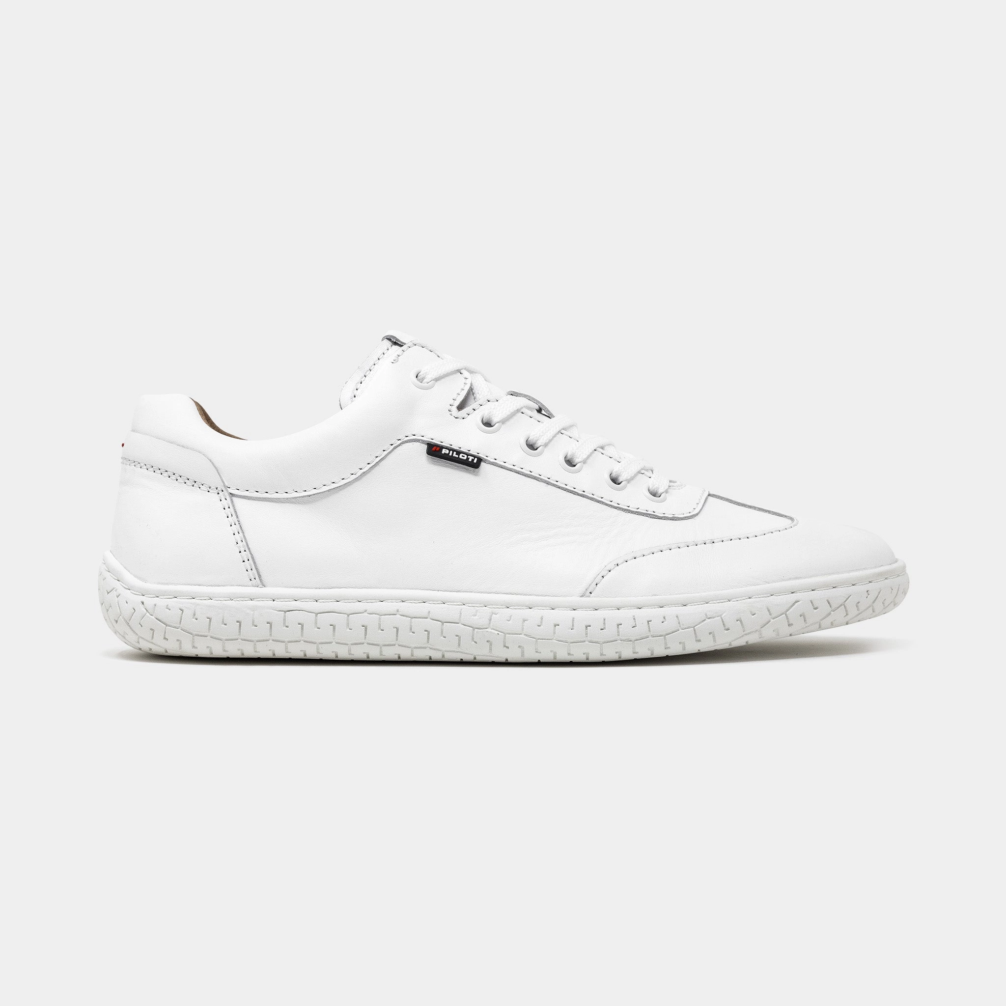 Easy Wear Celebrity Vibe Shift - White