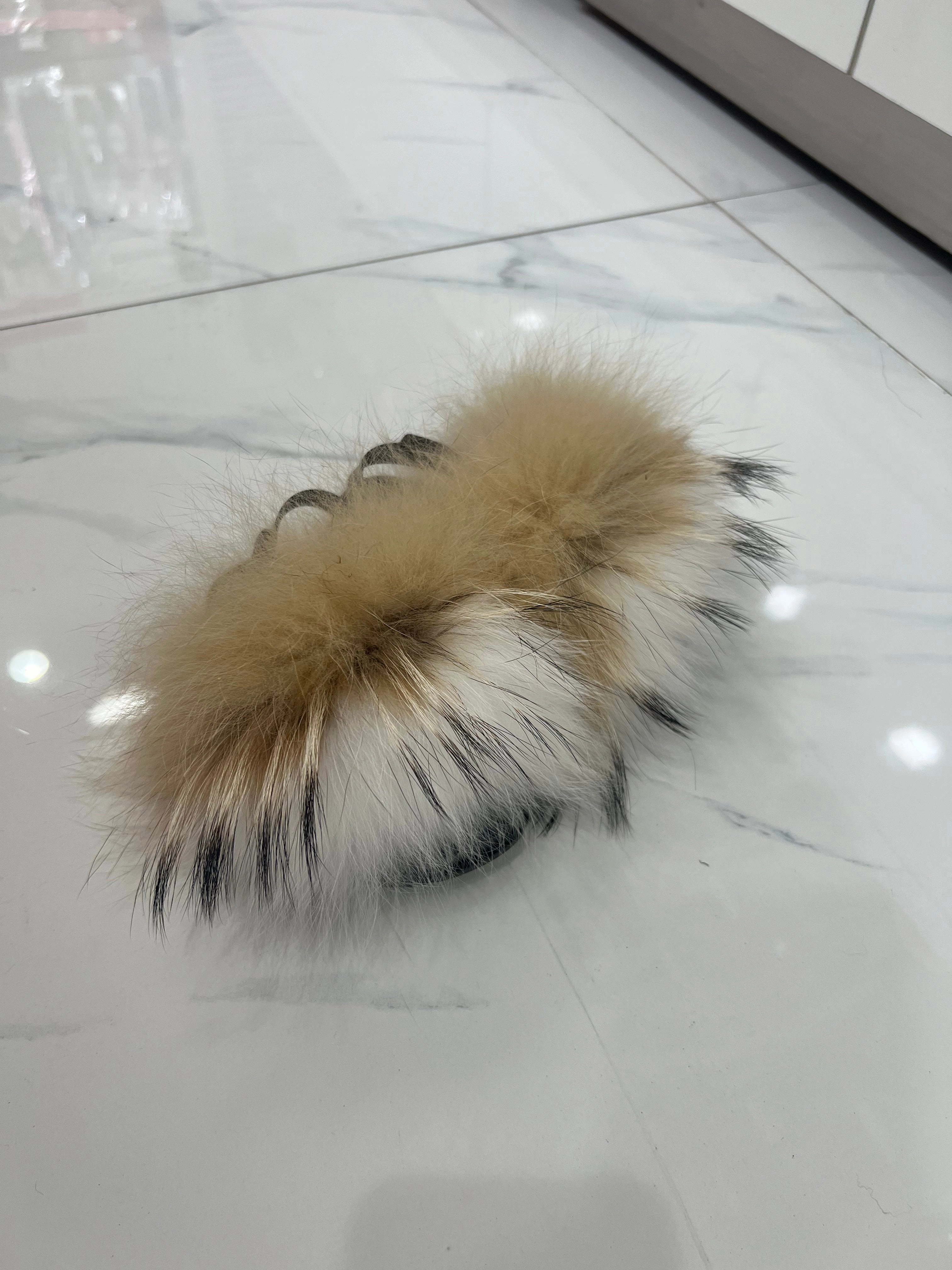 Toddler faux fur slides white-cream Truck Slippers