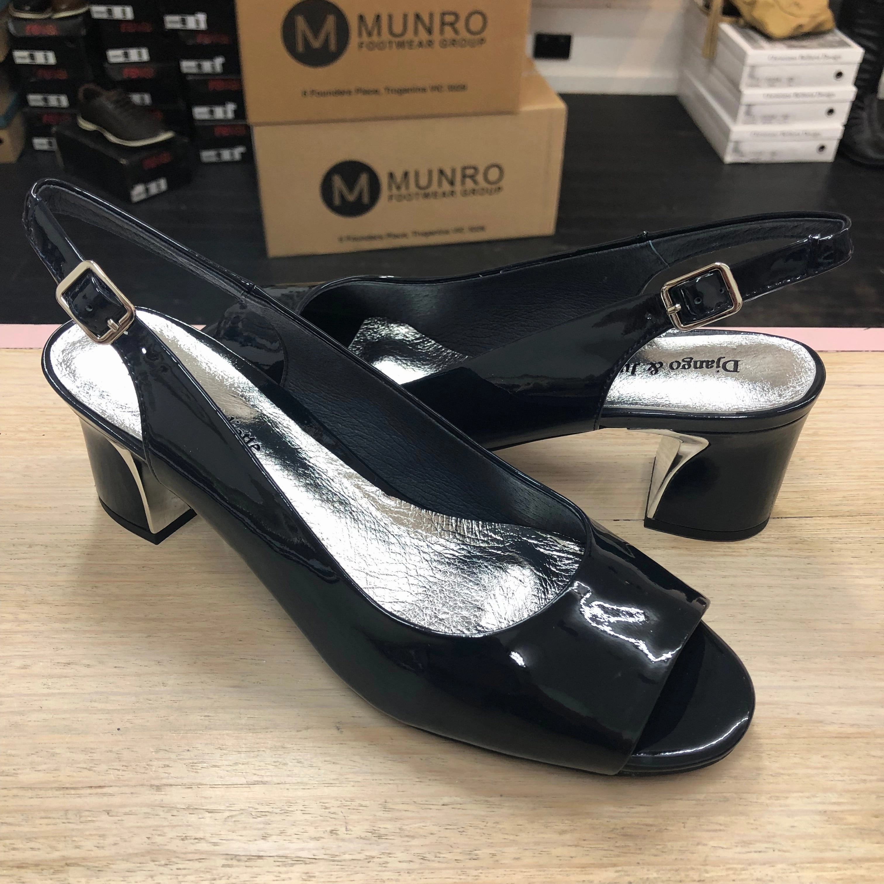 Django & Juliette ~ Jianas Patent Navy ~ Patent Ivory ~ Leather Effortless Charm