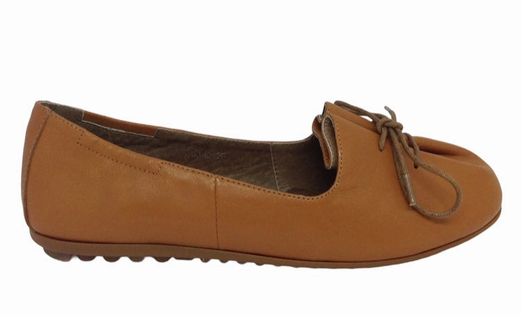 Night Hike Django & Juliette Ballad ~ Black ~ Tan ~ Red