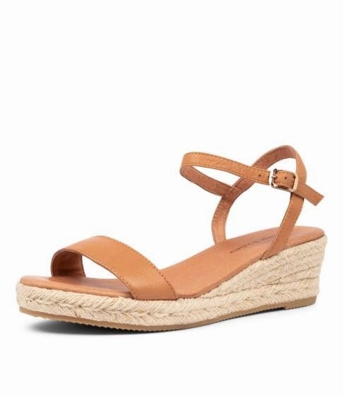 Django & Juliette Shielay Tan Leather Wedge Luxe Touch Gift wrap