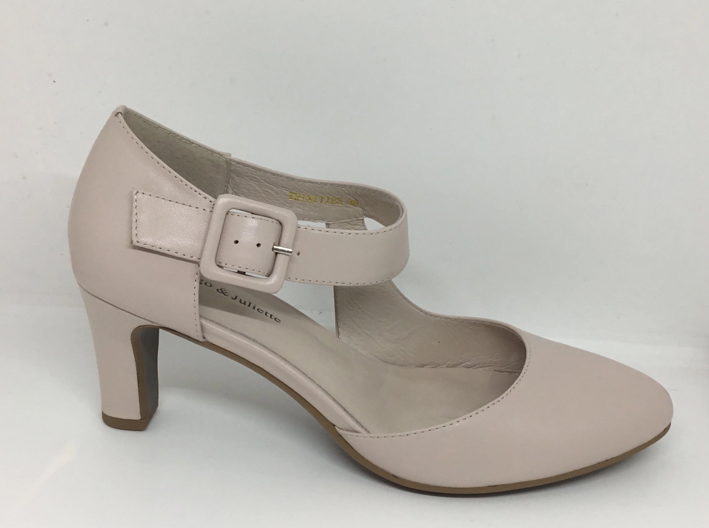 Django & Juliette Trinities Leather Heel ~ White ~ Black ~ Nude Comfy Pumps Statement style