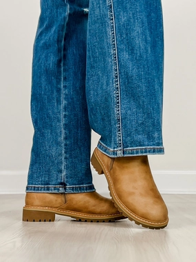 Adidas Shoes Futbol Corkys Don't Be Difficult Boots in SAND