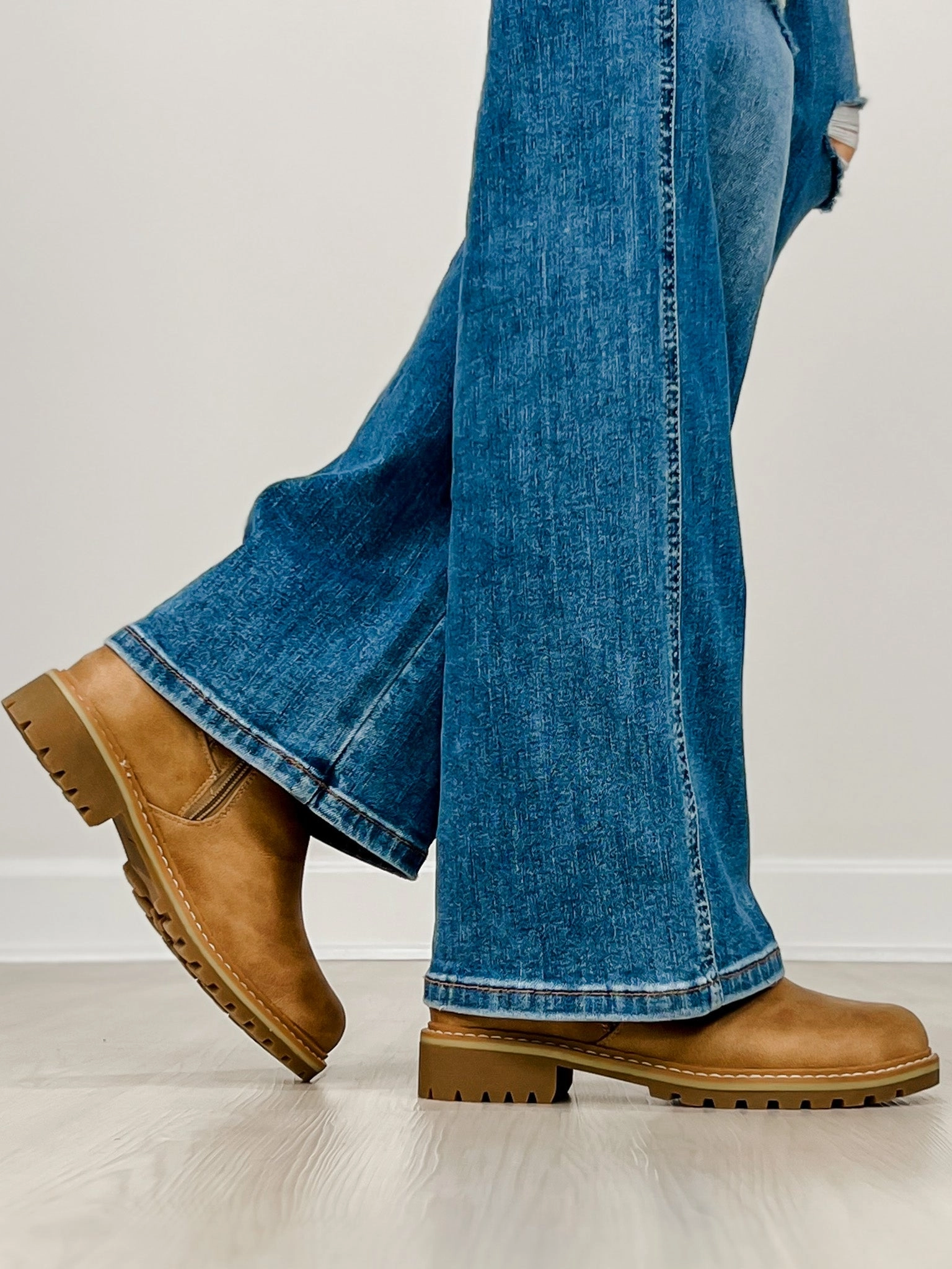 Adidas New Style Shoes Corkys Don't Be Difficult Boots in SAND