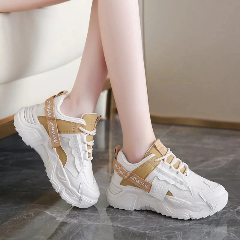 Best Flat Squat Shoes Women Running Shoes Korean Casual Breathable Flat Sneakers for Female Platform Footwear Tennis Ladies Trainers Vulcanized Shoes