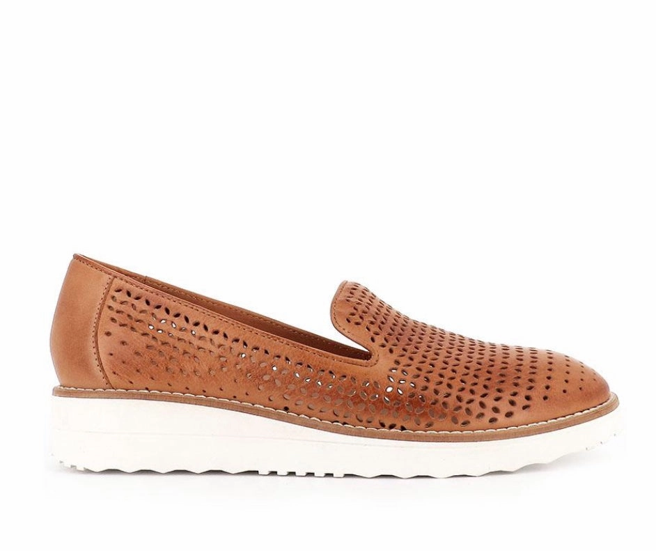 Top End Orvel ~Tan ~ Navy Morning Step morning jog