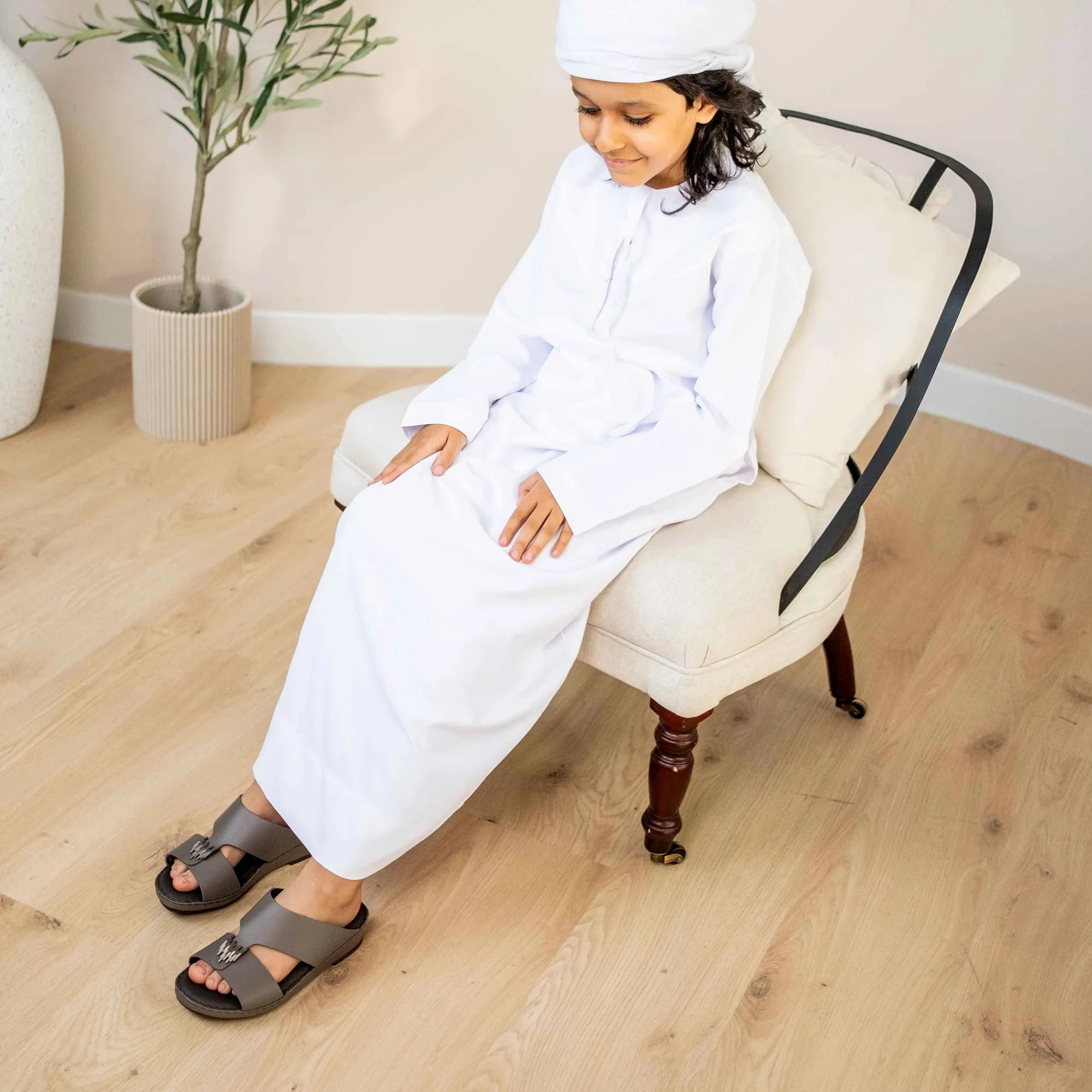 FARADA KIDS UNIQUE TEXTURED ACCENT SANDALS LONDON SKY Hunter Sandals