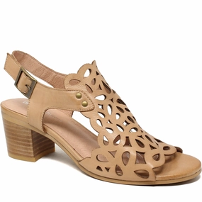 Street Look Comfortable And Versatile Britae