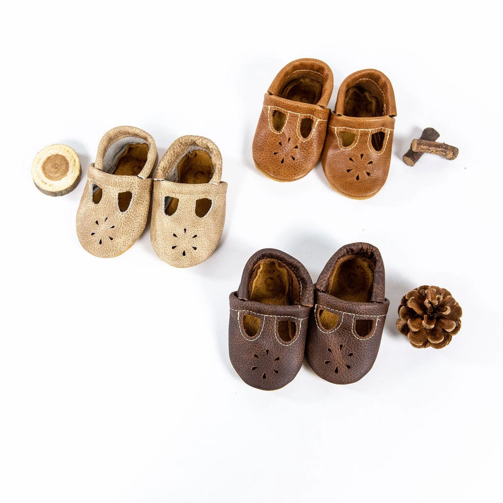 Latte, Saddle, Sable T-Strap Shoes Baby and Toddler