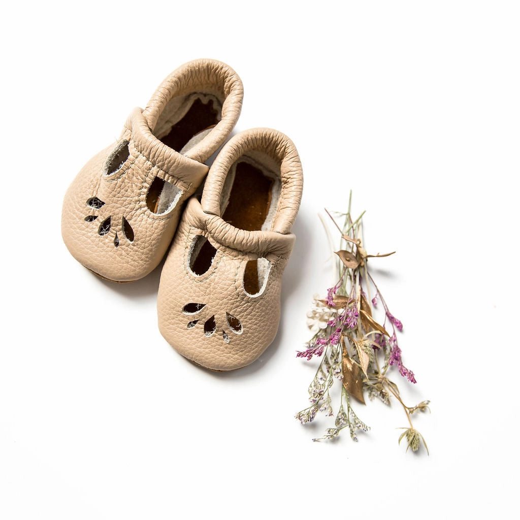 High Heeled Shoes Images Flax LOTUS T-strap Shoes Baby and Toddler