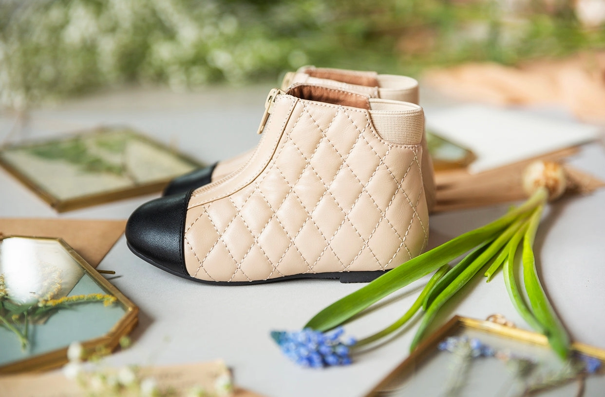 Adidas Slip-on Shoes Age of Innocence Nicole 2.0(Wool lining)boots in Beige/Black