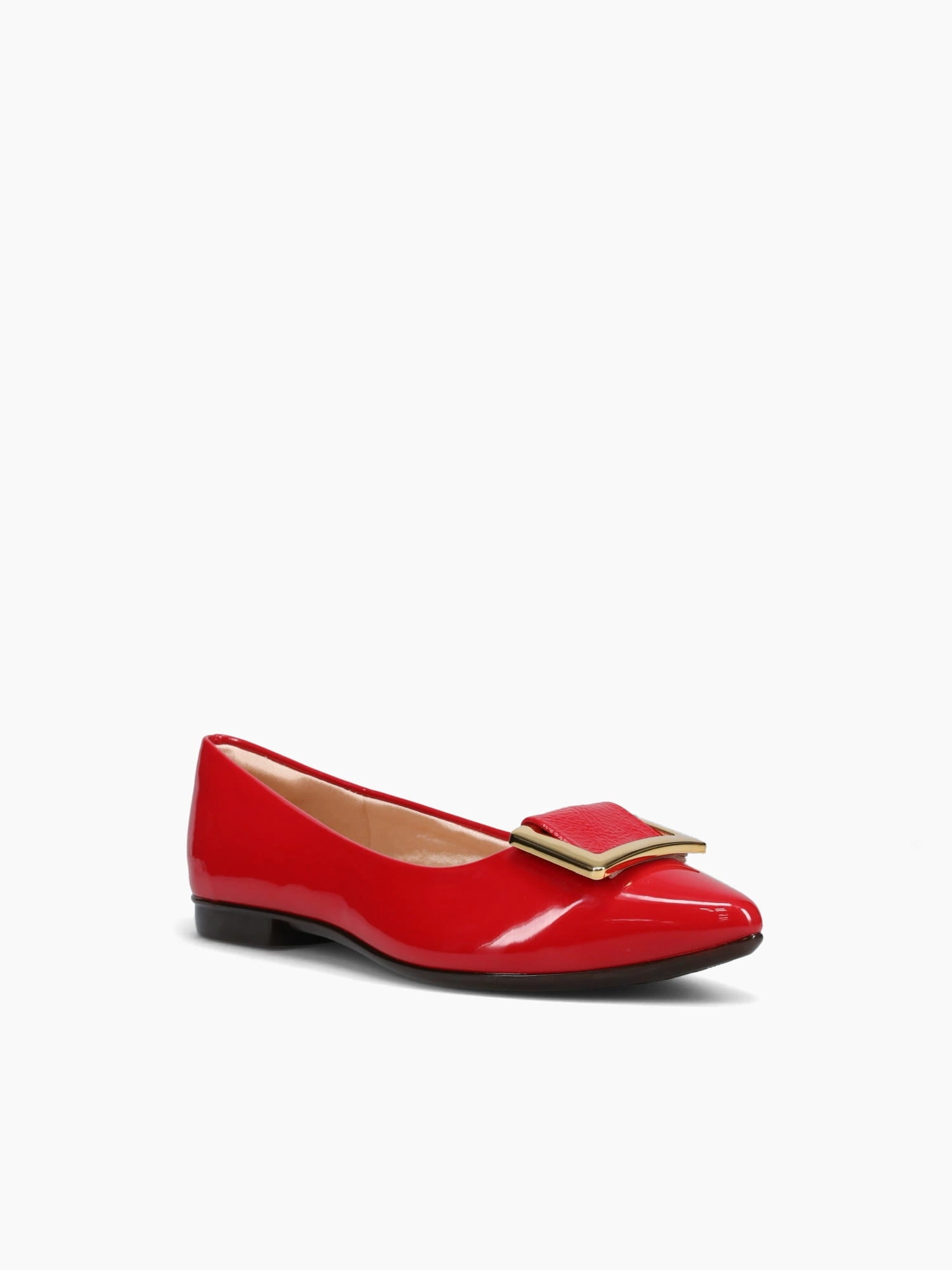 Anora Coral Verniz Feet In Flat Shoes
