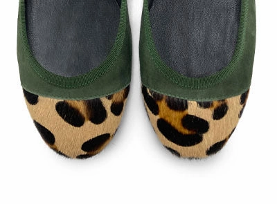 Green suede ballet flats with animal print toe Men's Running Shoes For Flat Feet
