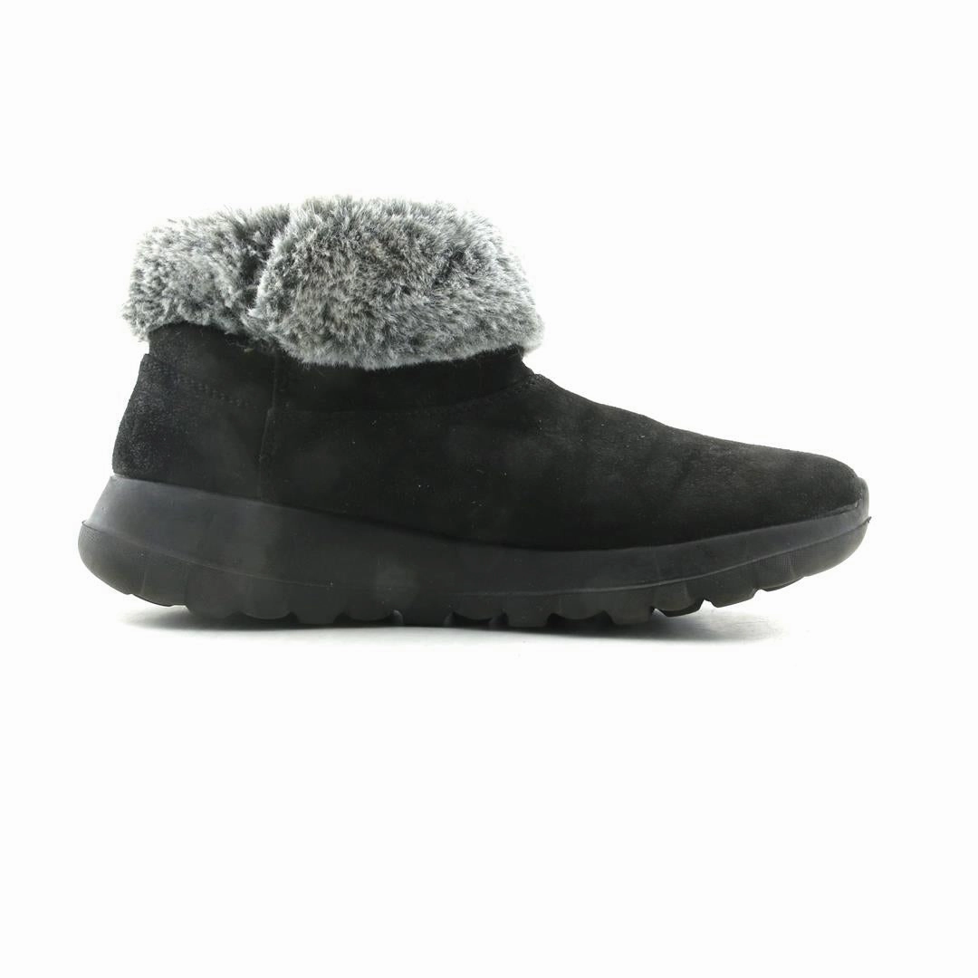 Best Casual Safety Shoes SKECHERS  ON THE GO JOY SAVVY