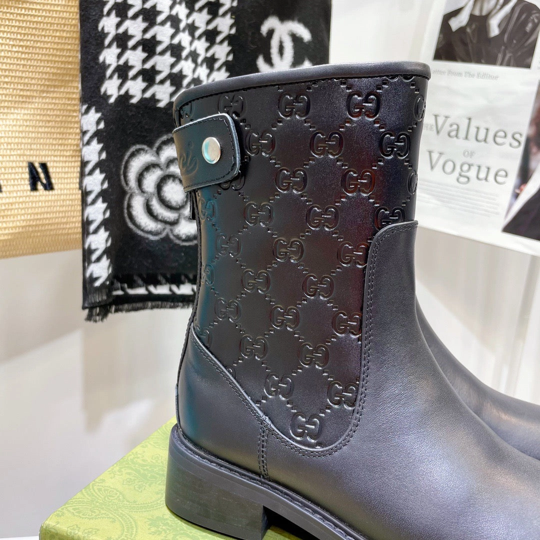 Adidas Shoes 2017 SE695  Size 4-10    Heel:4cm Material: Cowhide  Lining: Sheep skin Sole: Rubber