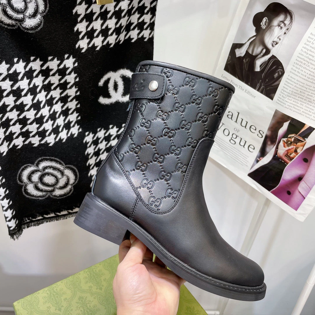 SE695  Size 4-10    Heel:4cm Material: Cowhide  Lining: Sheep skin Sole: Rubber Adidas Tour360 24 Boost Golf Shoes