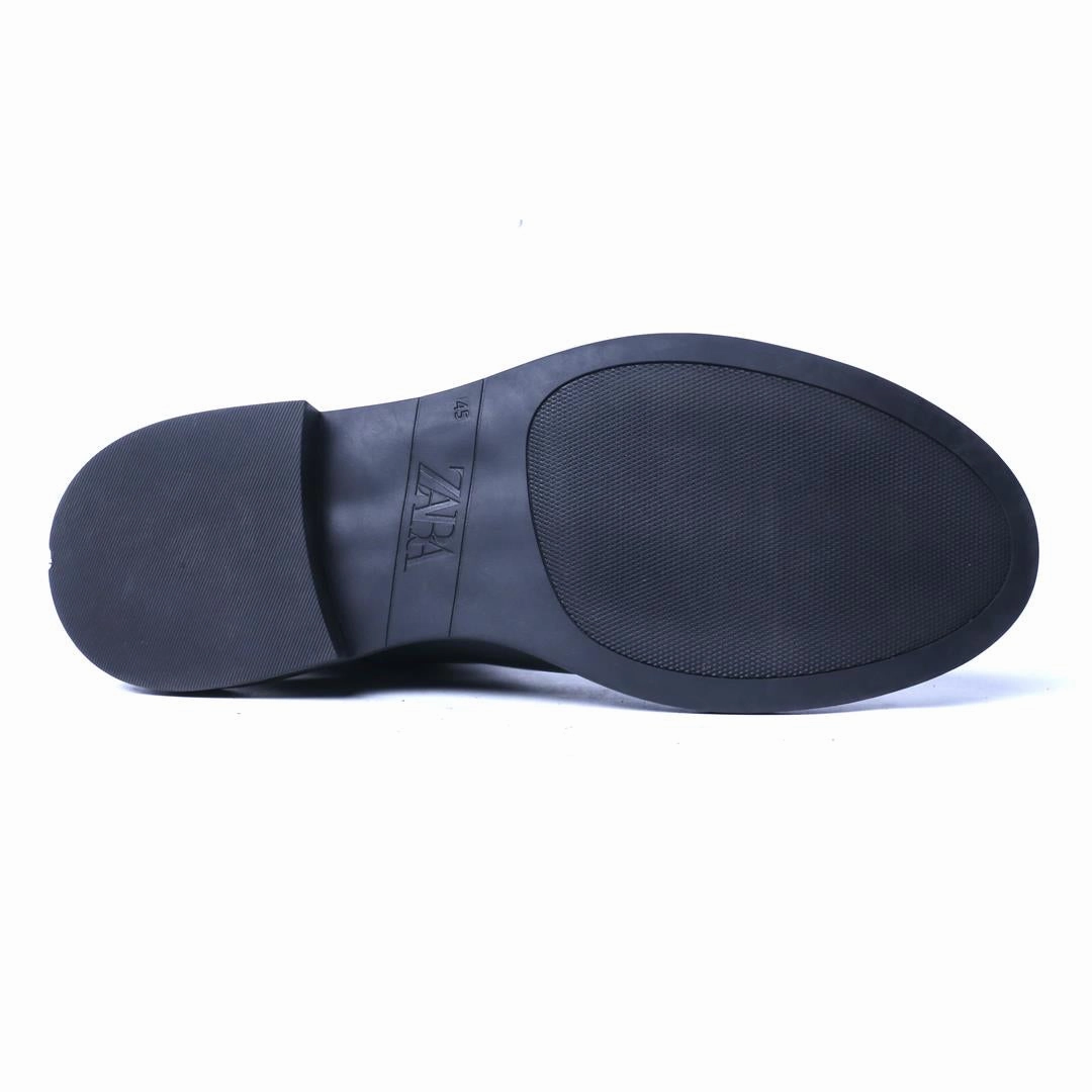 ZARA. . Dress Shoes White Socks