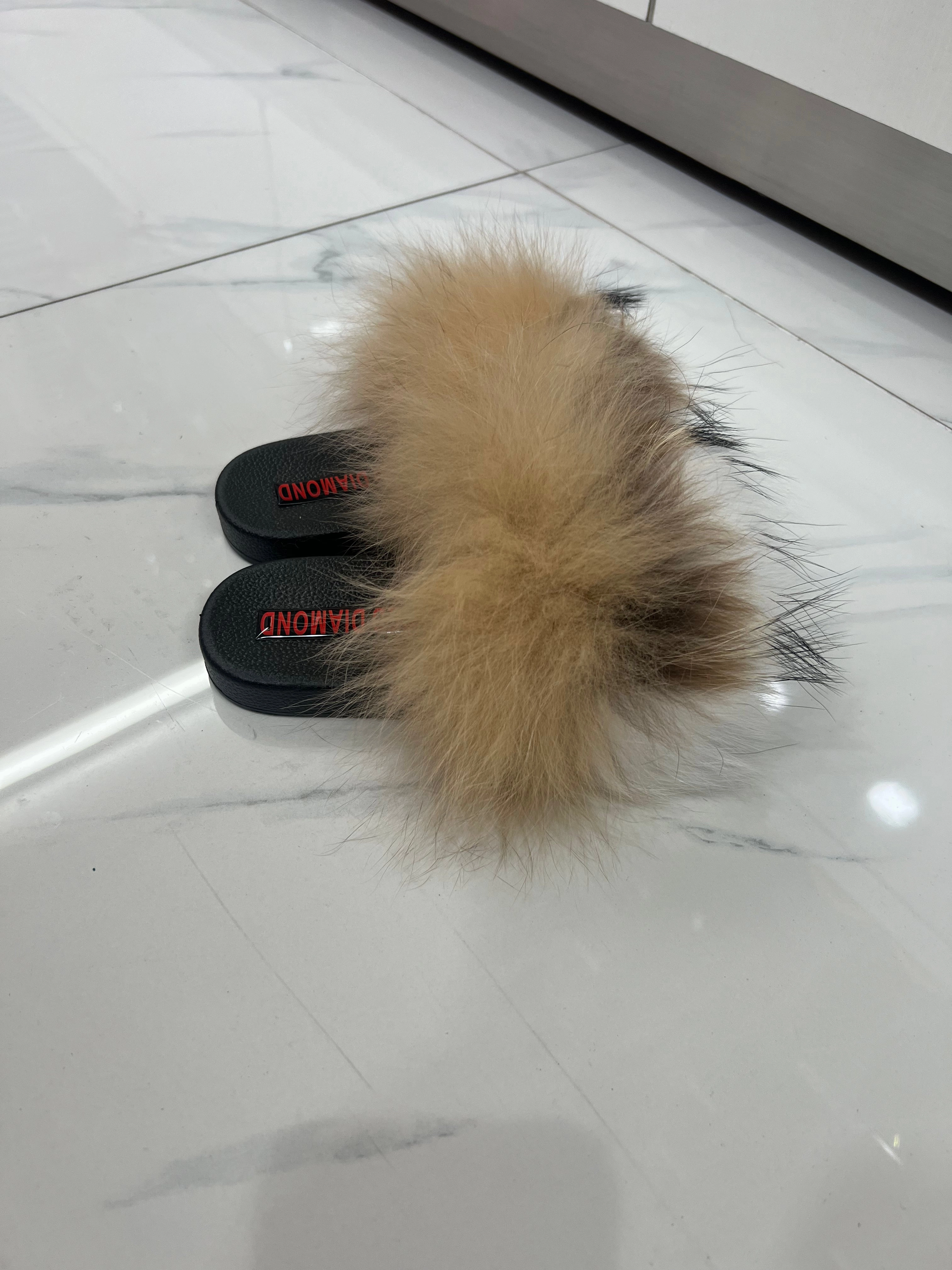 Kids faux fur slides white-cream Shiraleah Slippers