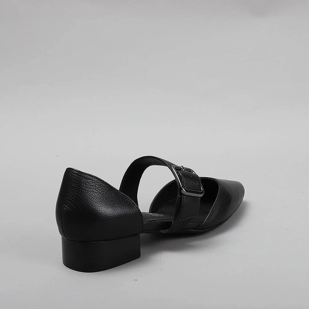 Steady Hike Le Sansa Boost Black Leather Sandal