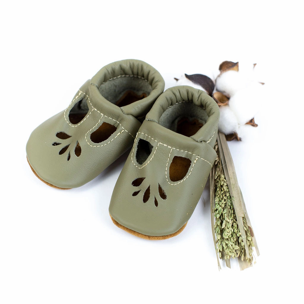 High Heel Bottle Lichen LOTUS T-strap Shoes Baby and Toddler