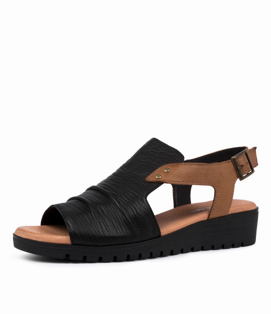 Trendy Footwear For Travel Perfect Fit Madis