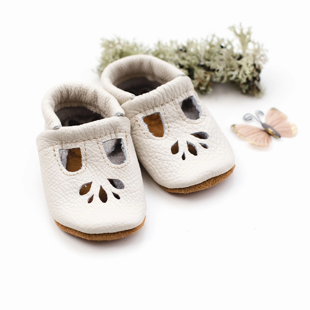 Milk LOTUS T-strap Shoes Baby and Toddler High Arches Heels