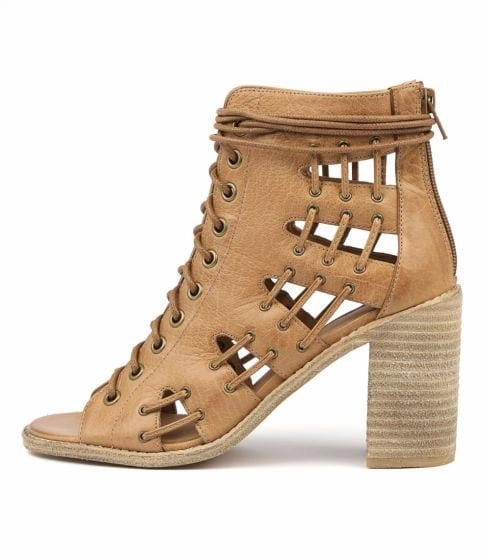 Mollini Jayman Tan Leather Night Shine Comfortable Boots