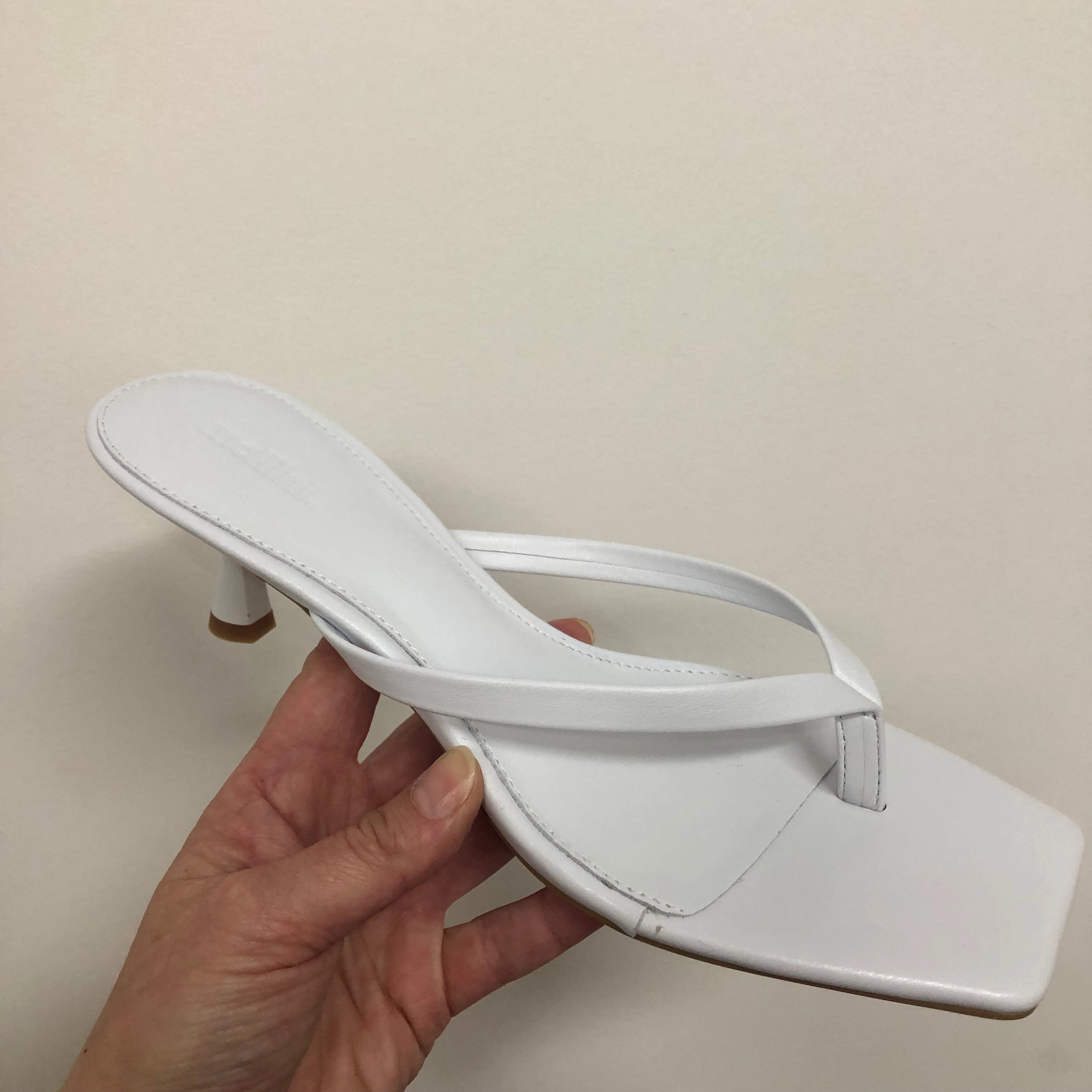 Mollini Tidbit ~ White ~ Leather Comfy Fit High Fashion Shoes