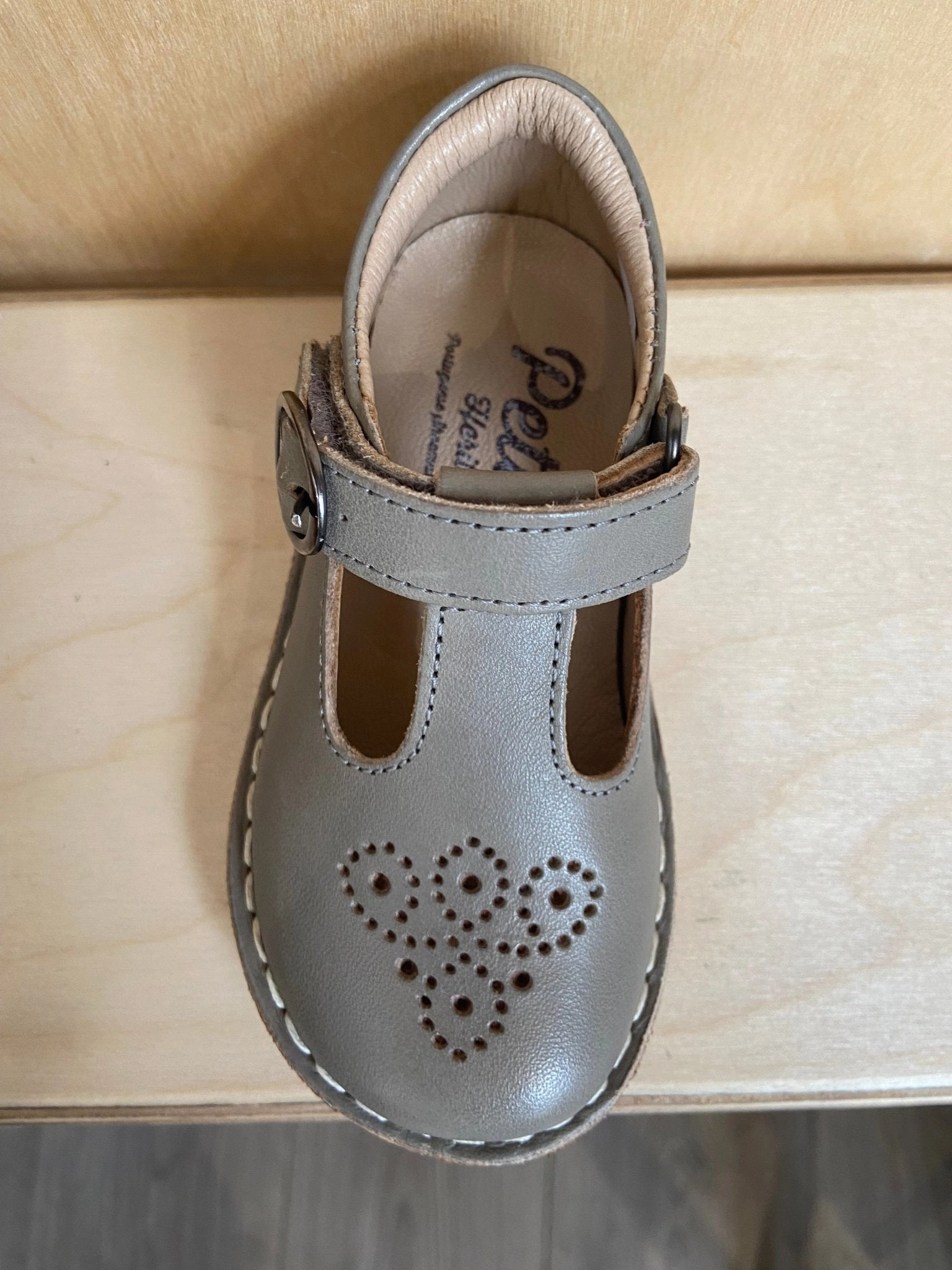 Petasil: Susy T-Bar Velcro Shoes - Concrete Roma Asics Gt 2000 Running Shoes