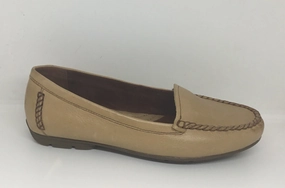 Bronze Warm Party Go Naturalizer Kellyn Classic Dark Venom Sand Leather Loafer Moccasin