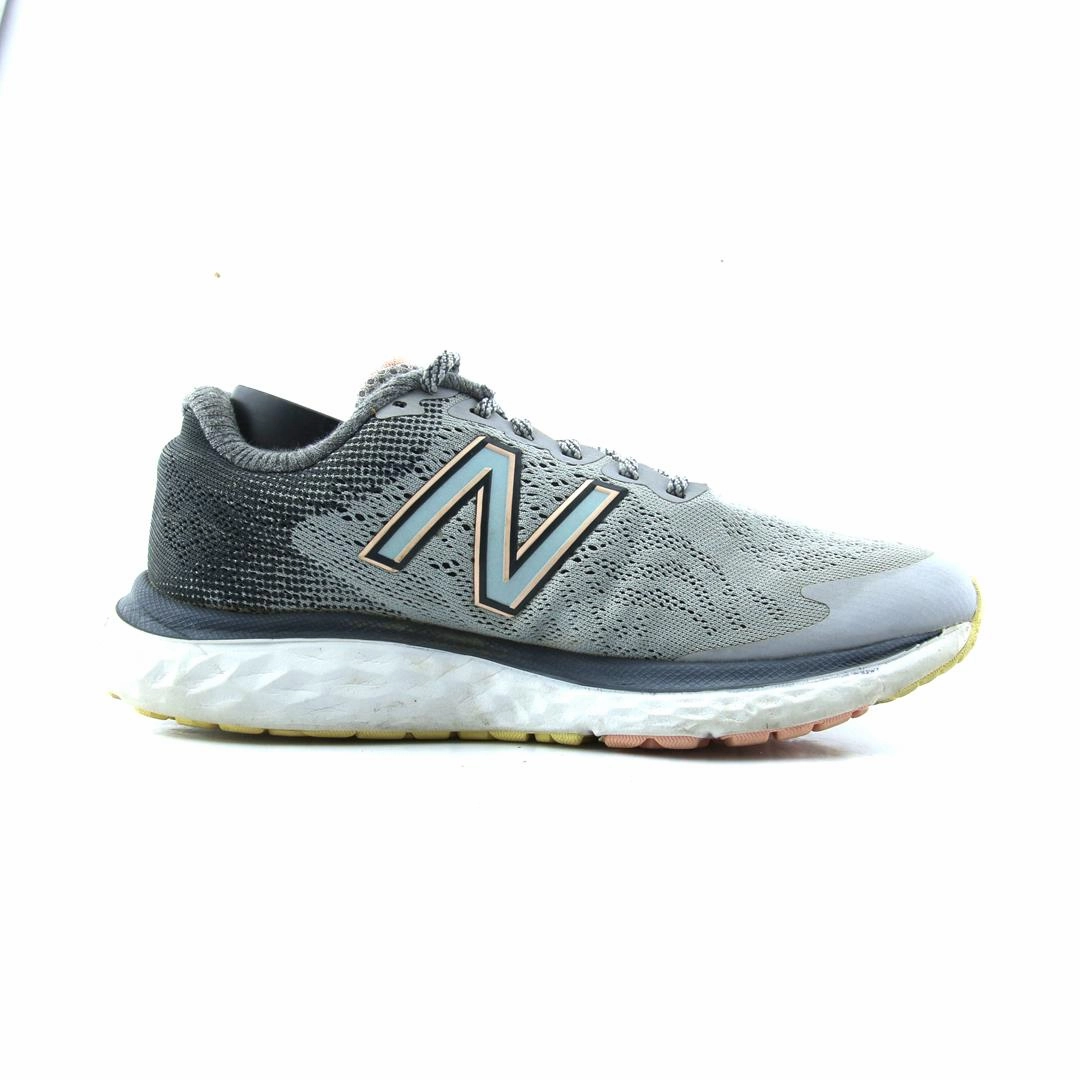 NEW BALANCE 680V7 Trail Running Shoes Vs Road Running Shoes