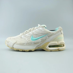 NIKE AIR MAX TORCH 4 Photos Of Running Shoes